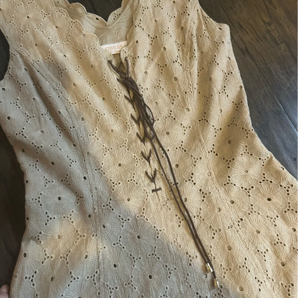 Guess Cream Eyelet Embroidered Lace-Up Dress Size 4 Feminine Chic - Picture 4 of 9